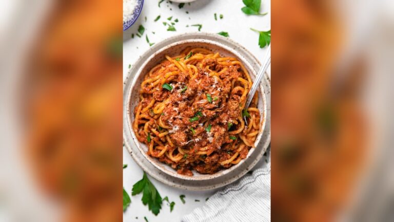 Spaghetti Bolognese Recipe (Easy Version)